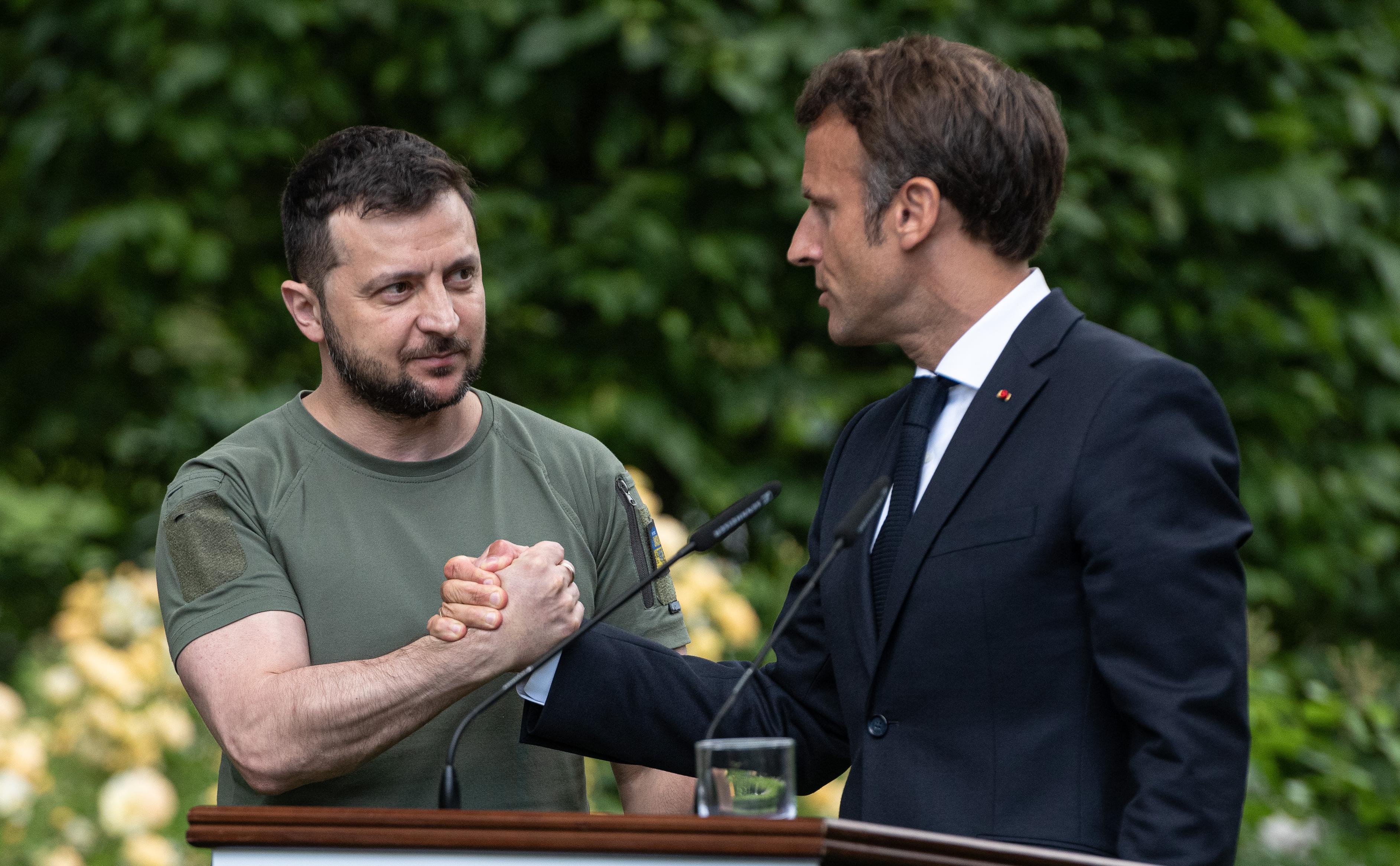 Macron wants to create a training mission in Ukraine