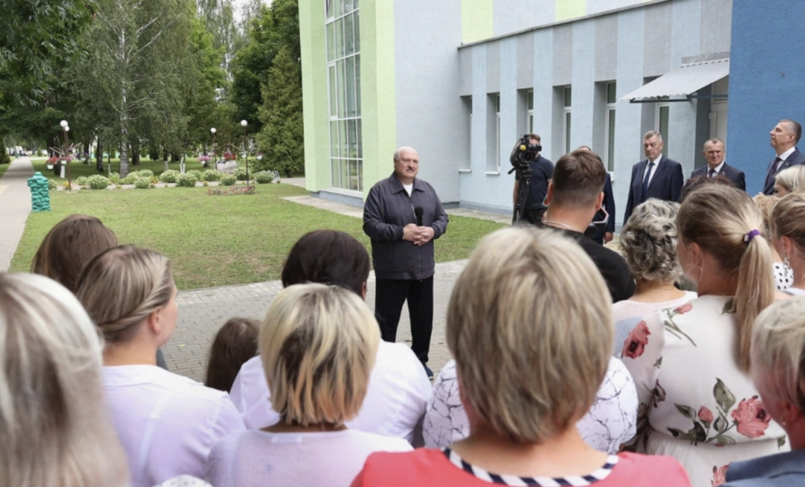 Успехи ВСУ в Курской области и возможный уход Лукашенко