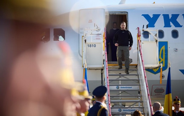 Фото: Пресслужба президента України. Владимир Зеленский прибыл в Бухарест