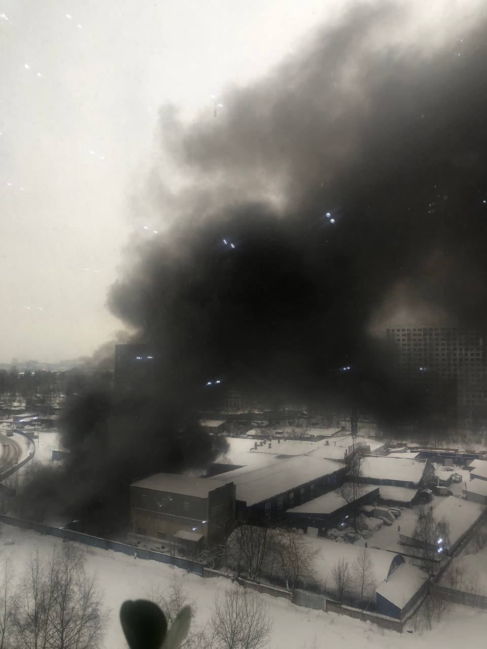 В Мытищах Московской области вспыхнули склады