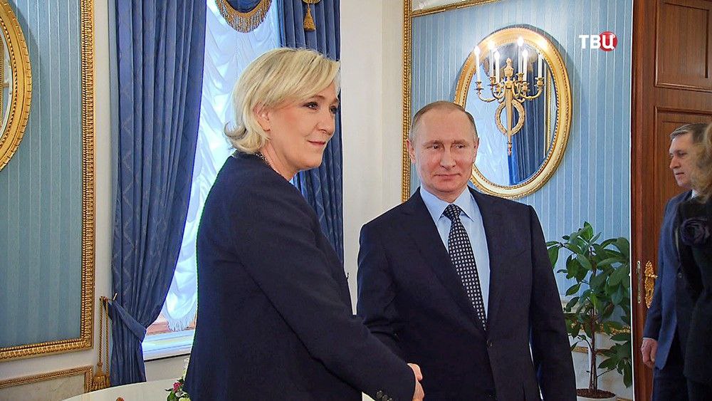 На французское правопопулистское «Национальное объединение» Марин Ле Пен подали в суд за связи с Россией