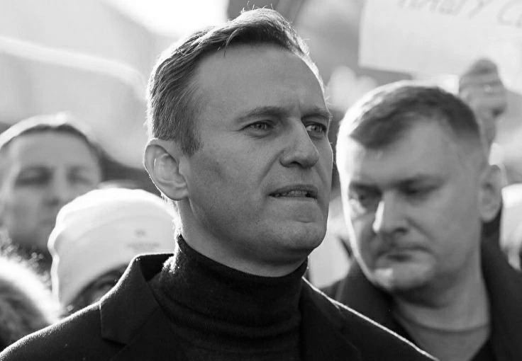 На теле Навального обнаружены синяки от судорог и от непрямого массажа сердца