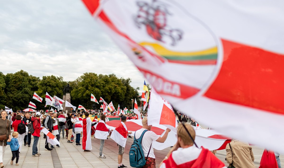 Литва собирается аннулировать ВНЖ белорусам, которые часто ездят на родину