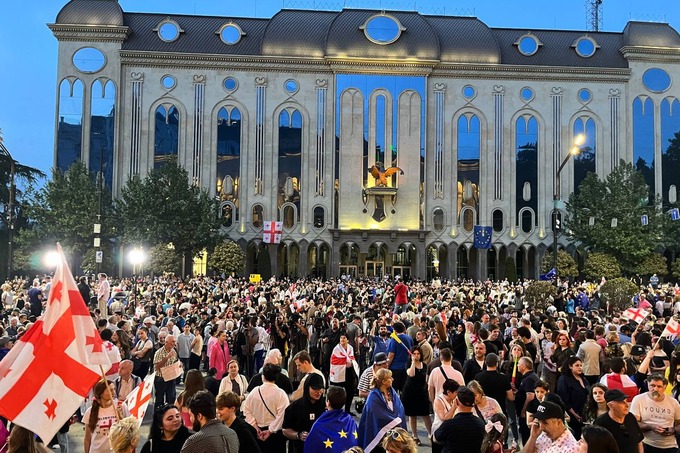 Комитет парламента Грузии одобрил преодоление вето президента на закон «об иноагентах»