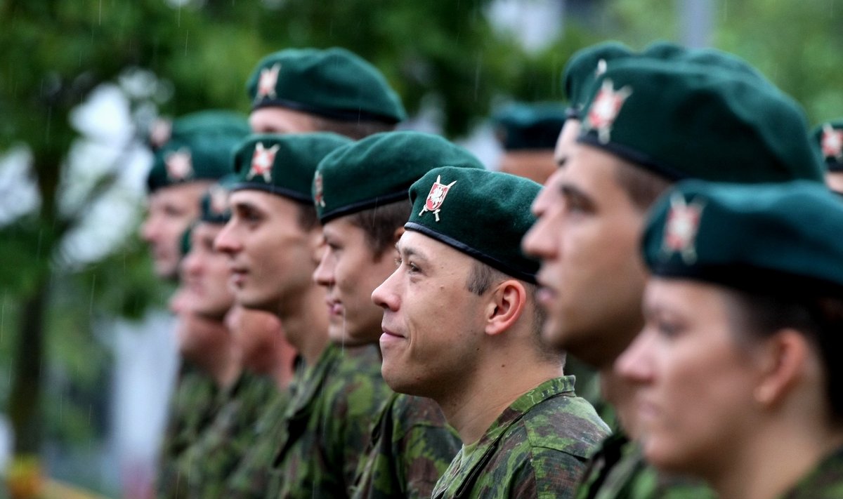 В Литве ввели срочную армейскую службу сразу после школы