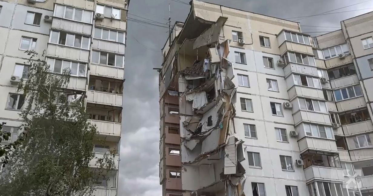 Боеприпас, разрушивший подъезд дома в Белгороде, мог быть выпущен Россией — CIT