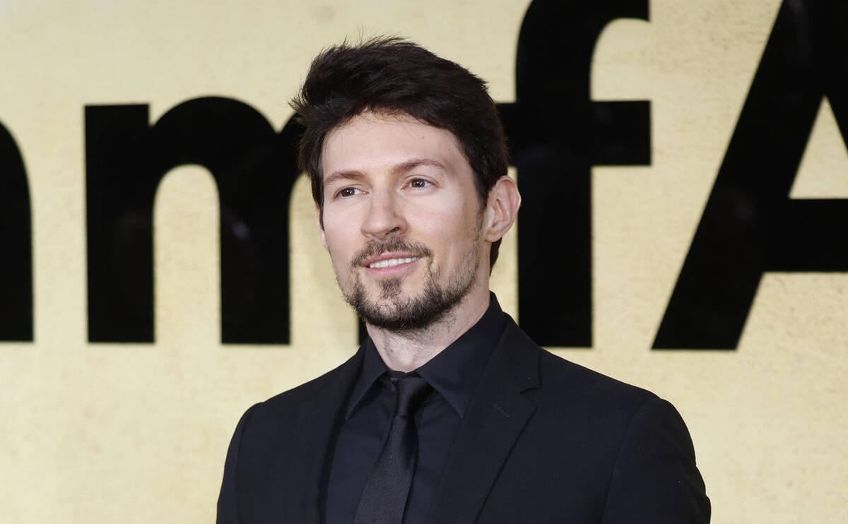 Павел Дуров заявил, что готов выкупить и вернуть украденные из Лувра драгоценности. Но есть нюанс