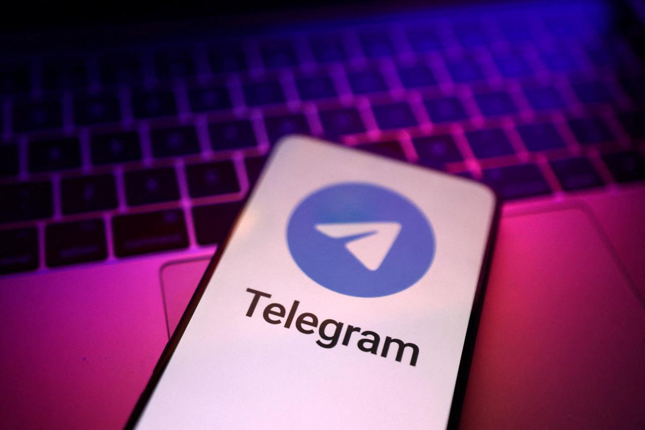 Роскомнадзор признал частичную блокировку Telegram и WhatsApp в России