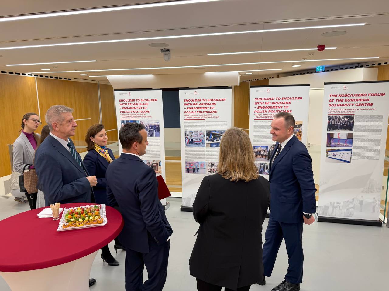 В Брюсселе представили выставку «Польская солидарность для беларусов»